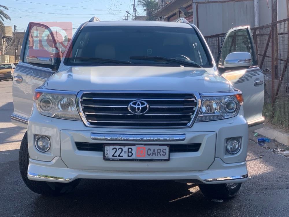 تويوتا لاندكروزر